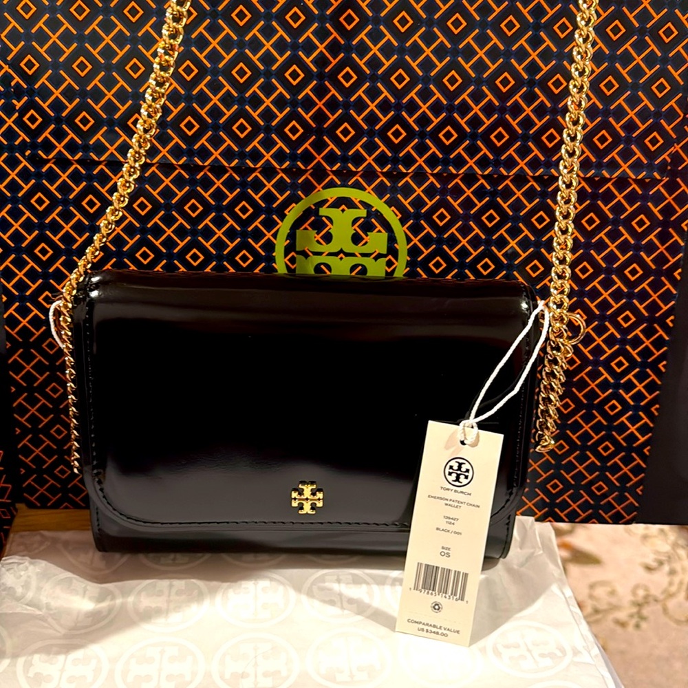 Tory Burch NWT, Emerson Black Patent Leather with Chain Strap. Tory earrings - Picture 2 of 10